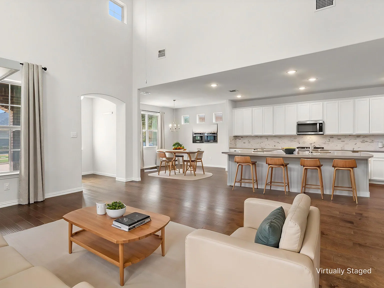 3 bed, 2531 sqft, $2,950 — Photo 4
