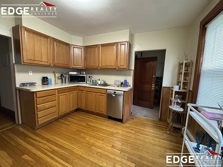 144 Nonantum St — Photo 8