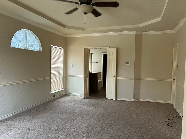 824 Hunters Gln — Photo 10