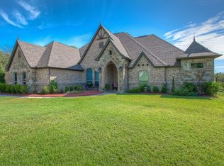 132 Silver Hill Ct, Lakeside, TX 76108