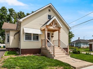 411 Wallace St, Joliet, IL 60436