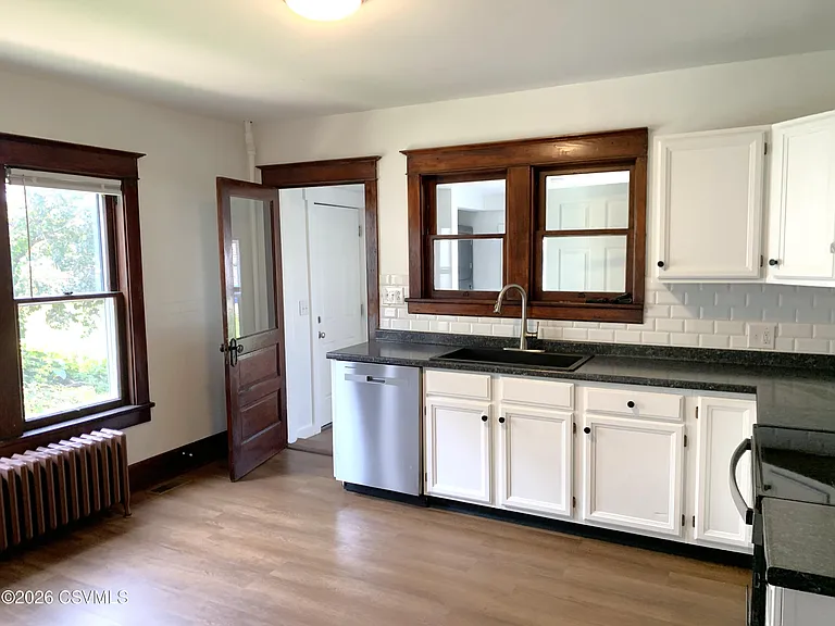 1004 W Market St — Photo 6