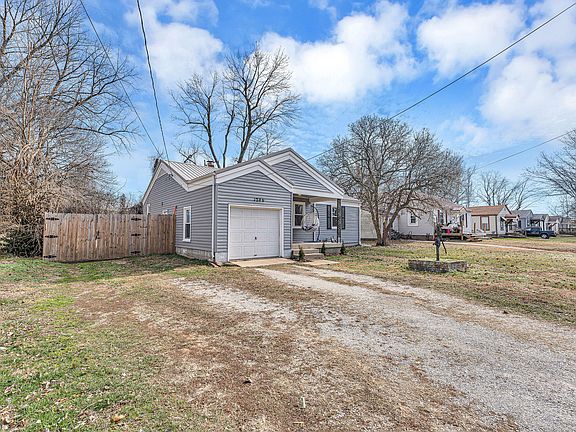 2nd image of 1206 S Crutcher Avenue