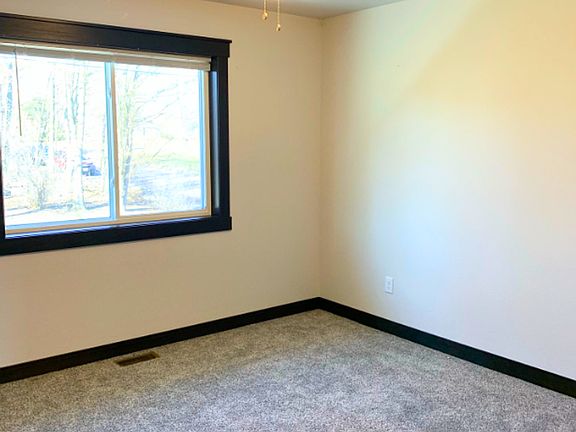 5th image of 341 E 3rd Ave #Townhouse 343