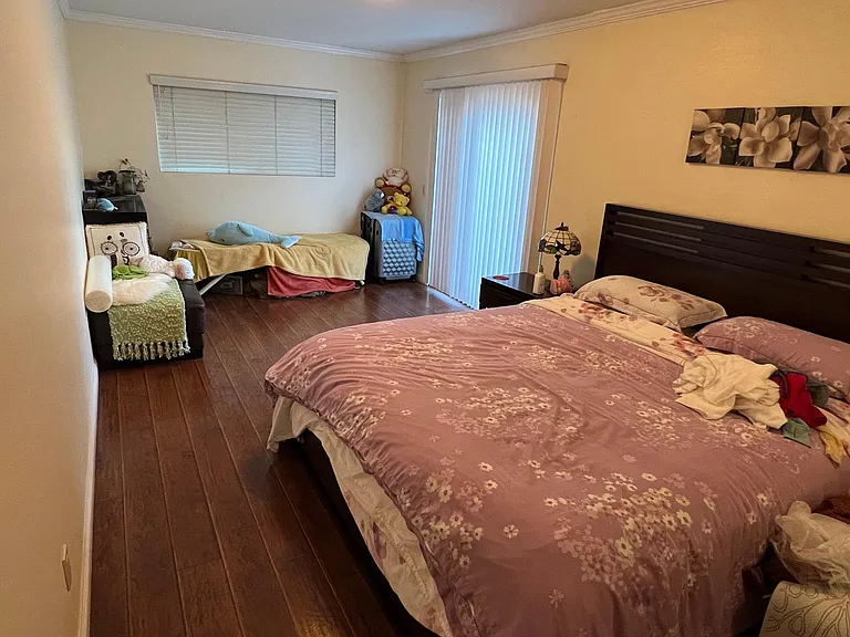 Master bedroom. 2nd bedroom is the mirror to this, perhaps a little larger.