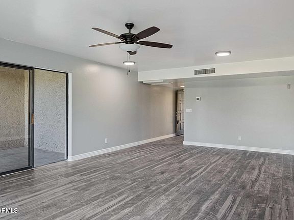3rd image of 5124 N 31st Pl Unit 535