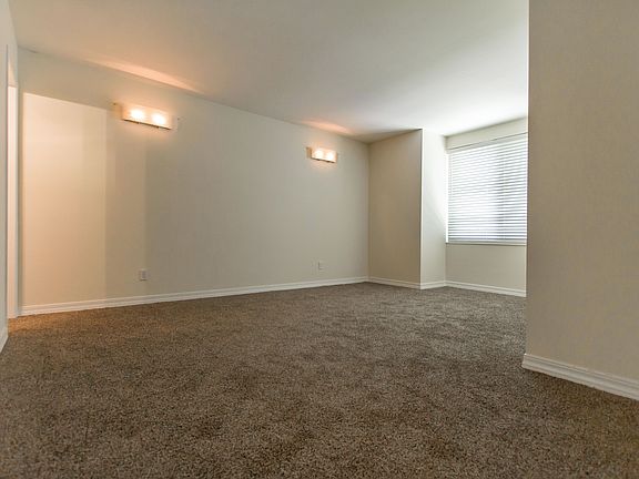 4th image of 1156 S. Foothill Dr. #125