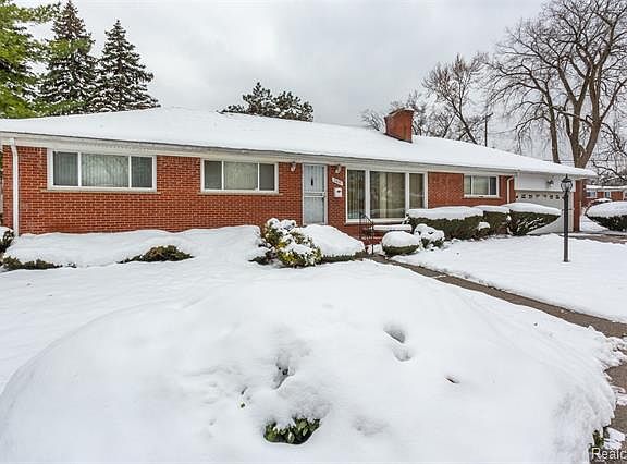 3rd image of 21681 Greydale Ct