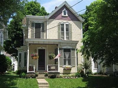 1st image of 456 E Mulberry St