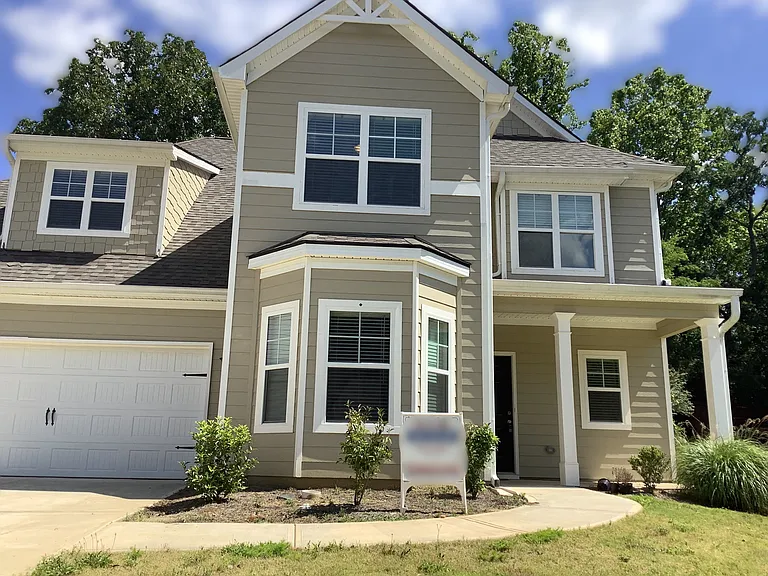 104 Oscar Ct — Photo 1