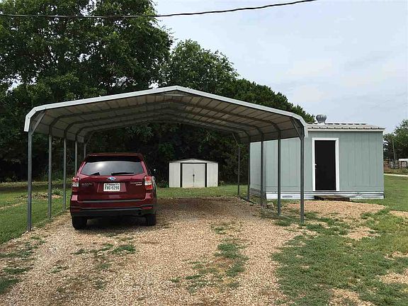 4th image of 656 County Road 3570