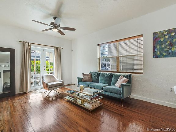 3rd image of 2450 Flamingo Pl #D