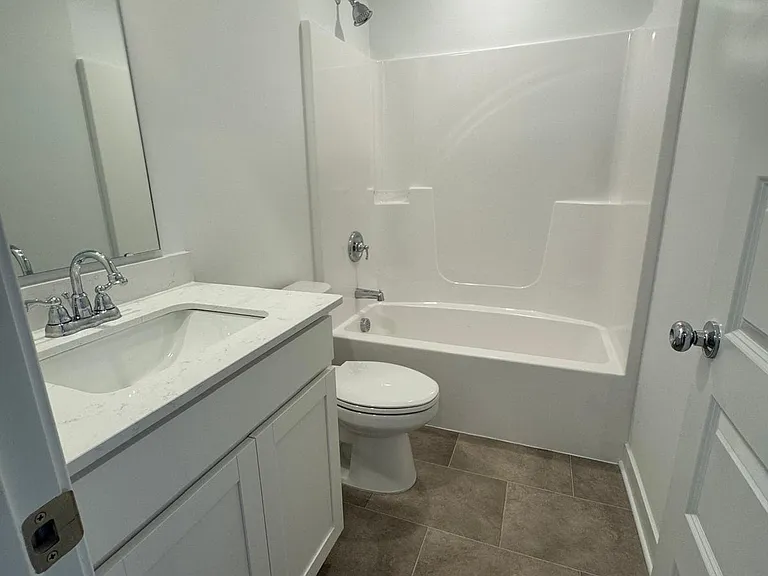7586 Fallsworth Dr — Photo 19