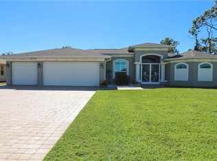 226 Rotonda Blvd E, Rotonda West, FL 33947