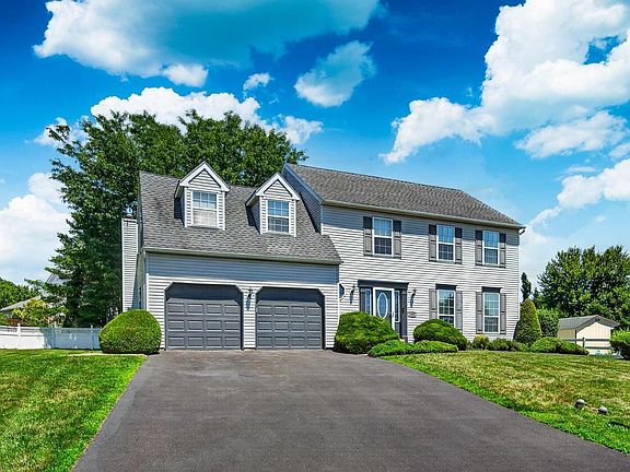 2nd image of 105 Elio Cir