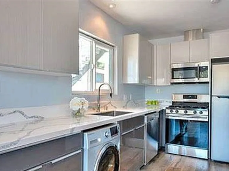 141 San Pascual Ave — Photo 2