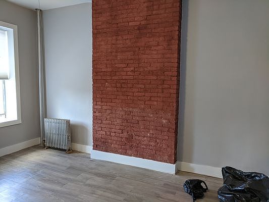3rd image of 422 E 148th St #3R