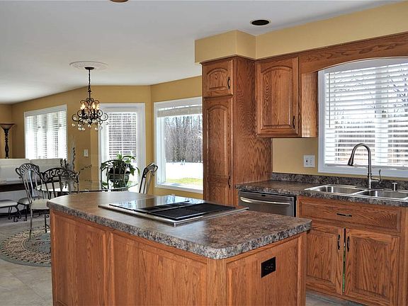 3rd image of 1005 Purple Sage Ct