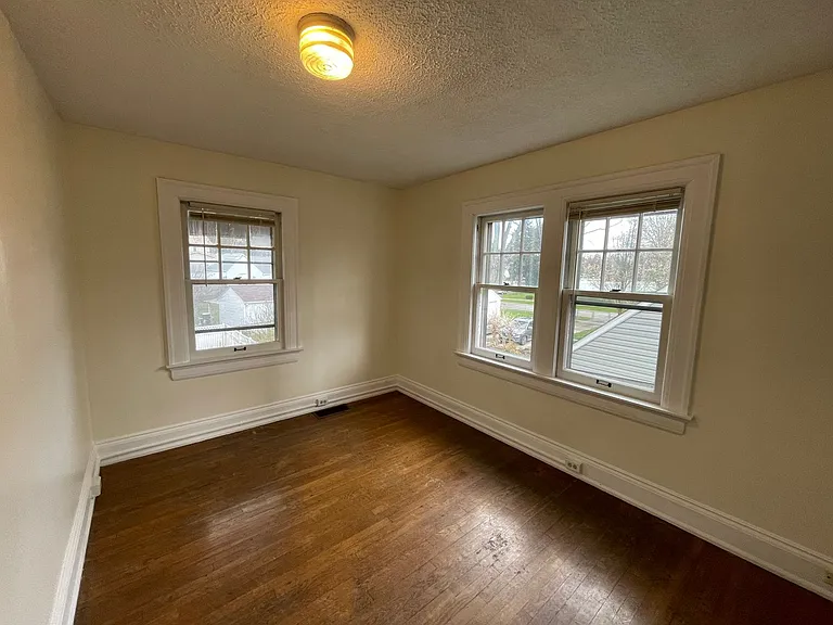 2281 E Market St — Photo 3