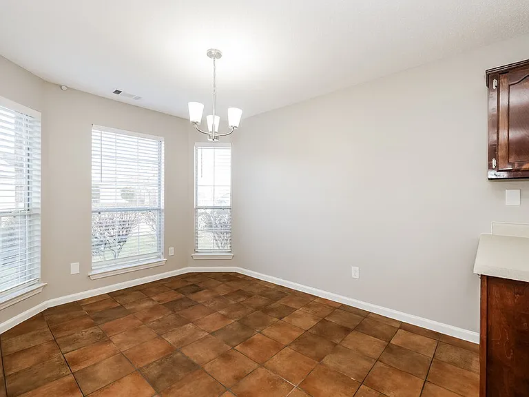 1044 Cross Wood Ln #A1 — Photo 5