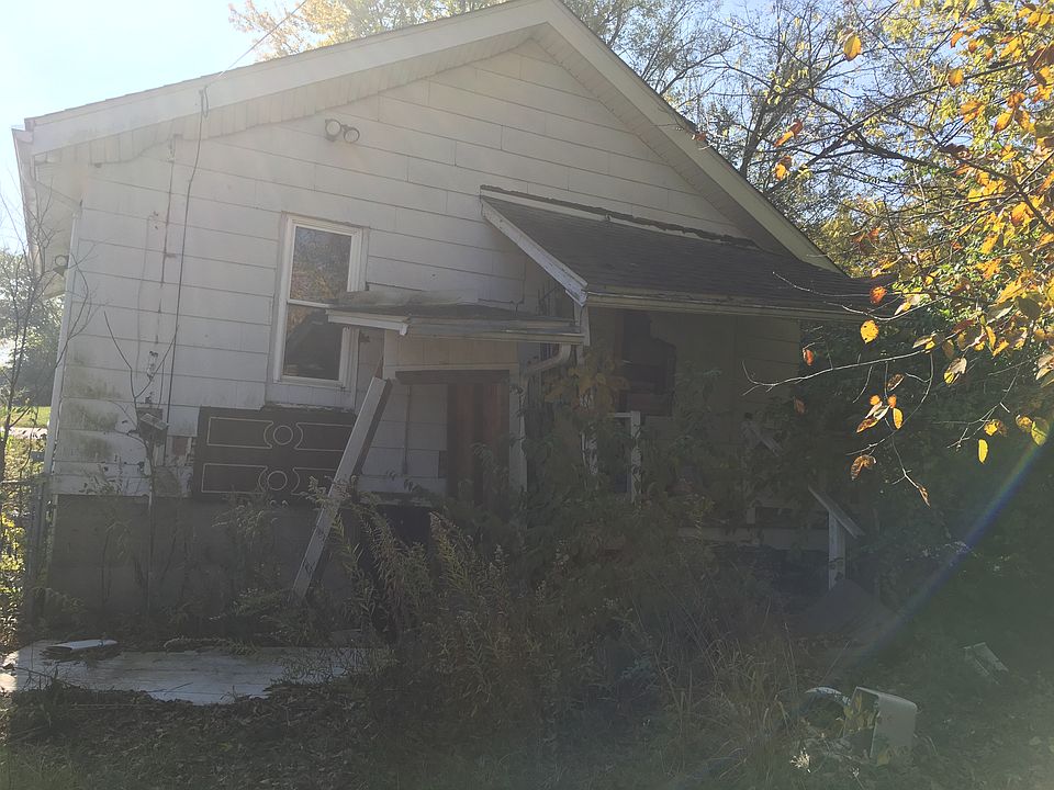 2nd image of 5231 Eastgate Ave