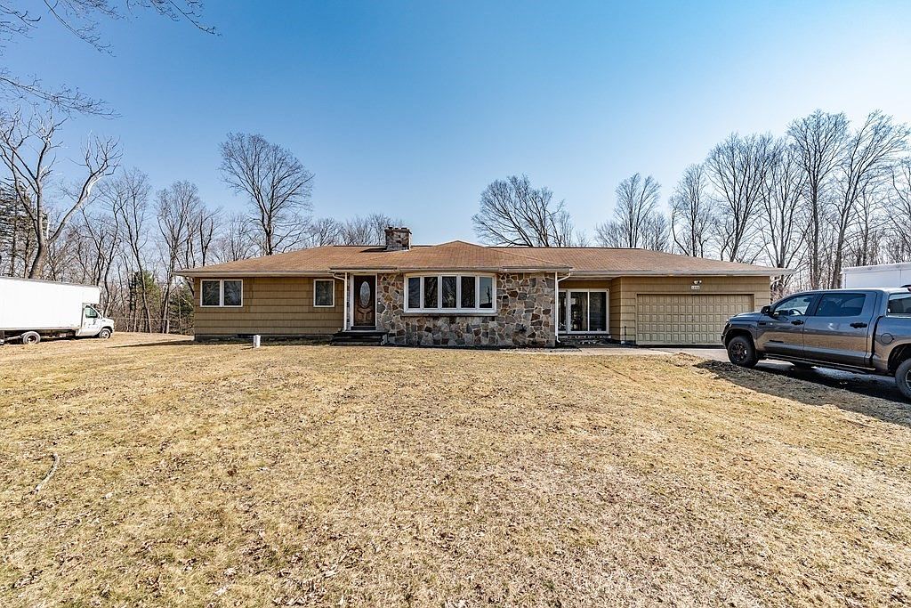 1358 Amostown Rd, West Springfield, MA 01089 Zillow