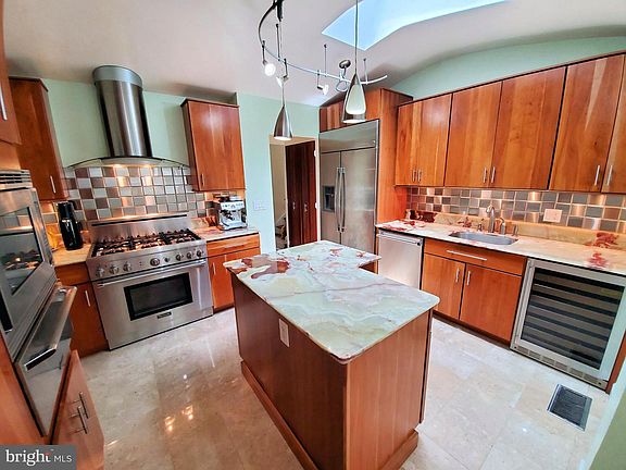 5th image of 8212 Stone Trail Dr
