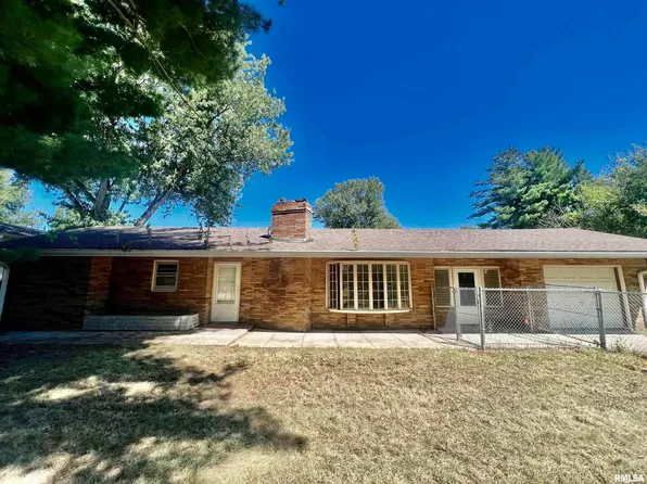 7 Pine Crest Ct, Colona, IL 61241