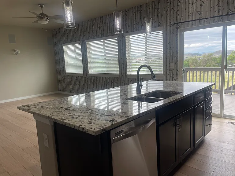 1637 Valley Oak Ct — Photo 11