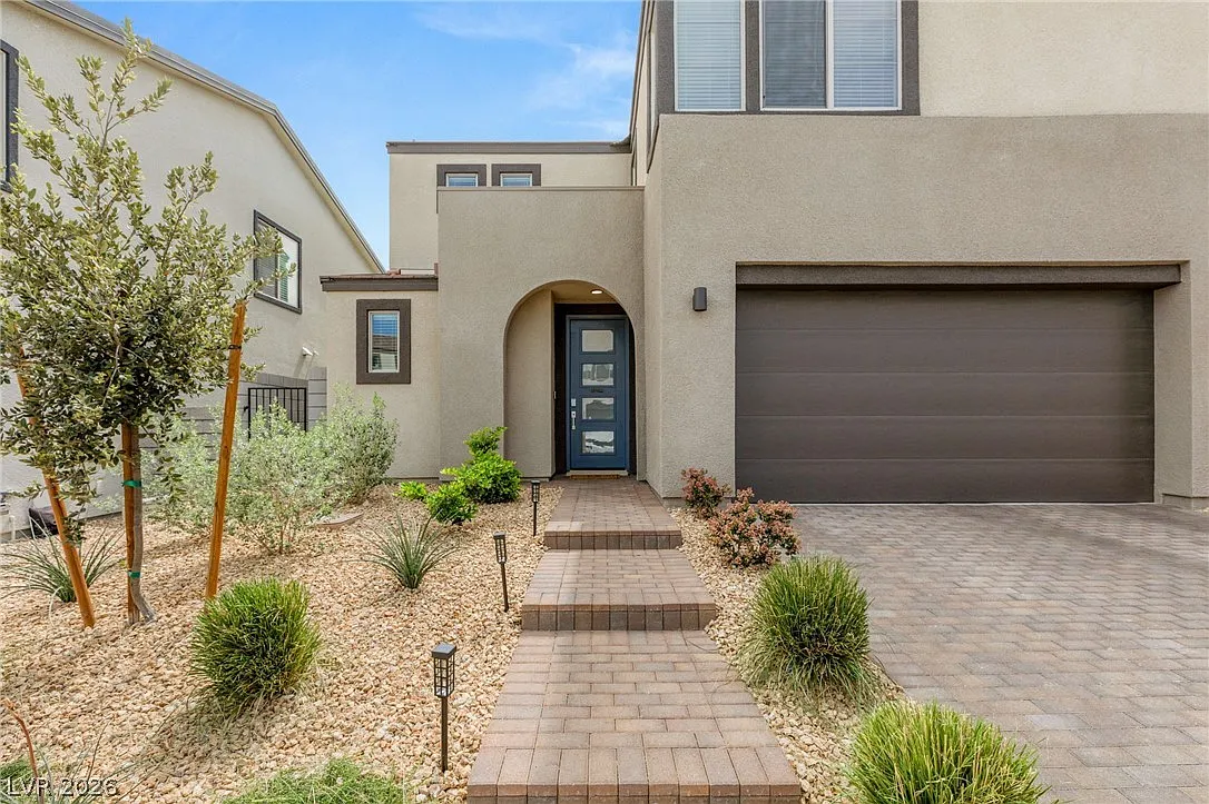 3 bed, 2.5 bath, 1904 sqft, $2,800 — Photo 3
