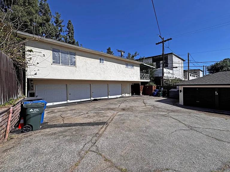 1621 Raymond Hill Rd #A — Photo 25