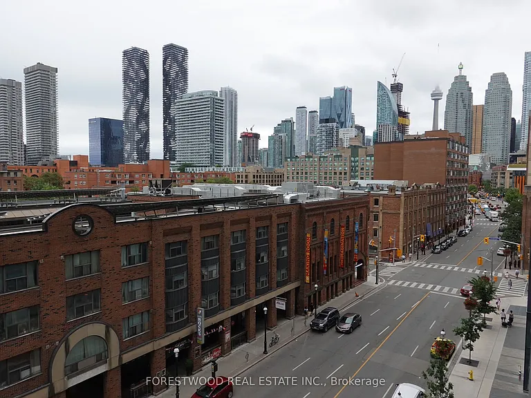 158 Front St E #519 — Photo 18