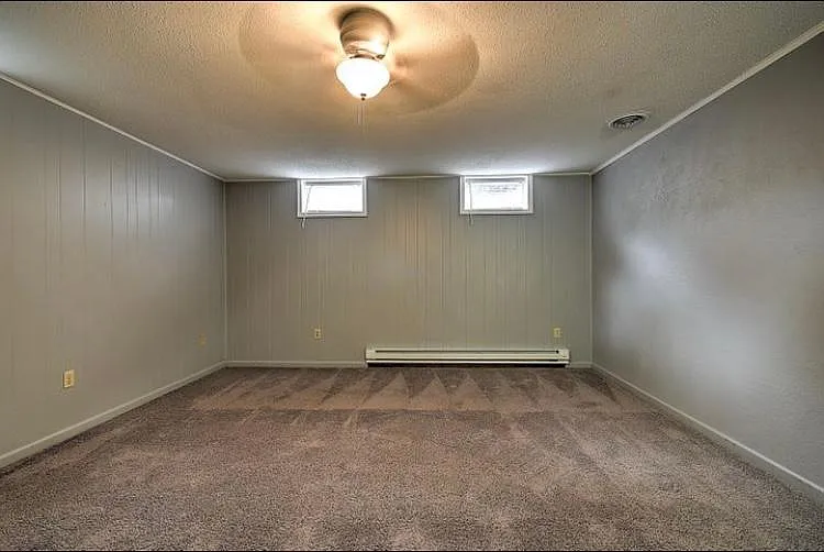 311 Redstone Dr — Photo 11