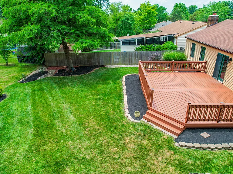 1567 Meadow Hill Ct — Photo 29