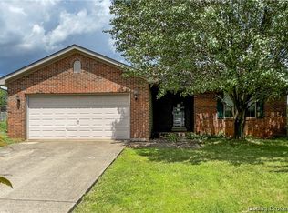 1017 Sandstone Dr, Jeffersonville, IN 47130