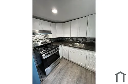 148 Linden St #3 Photo 1