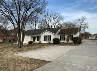 4128 Johnson St, High Pt, NC 27265