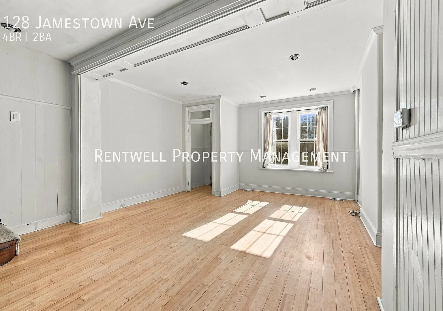 Stunning 4-Bedroom Townhouse in Manayunk! — Photo 3