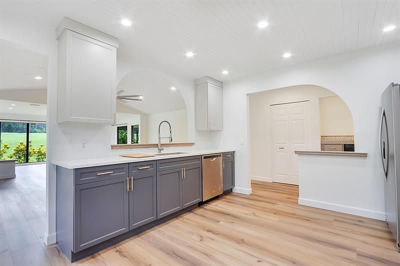 1st image of 12609 SE Cascades Ct