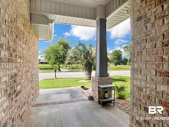 4th image of 609 Iberville Dr