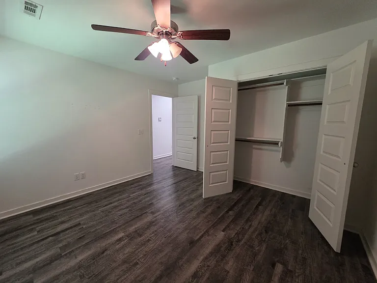320 Westbrook Ct #1 — Photo 11