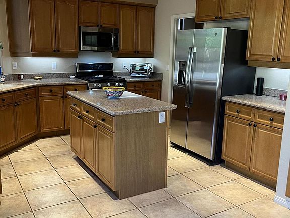 5th image of 33435 N 69th Pl