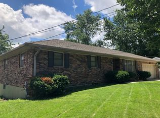 14 E College St, Marshall, MO 65340
