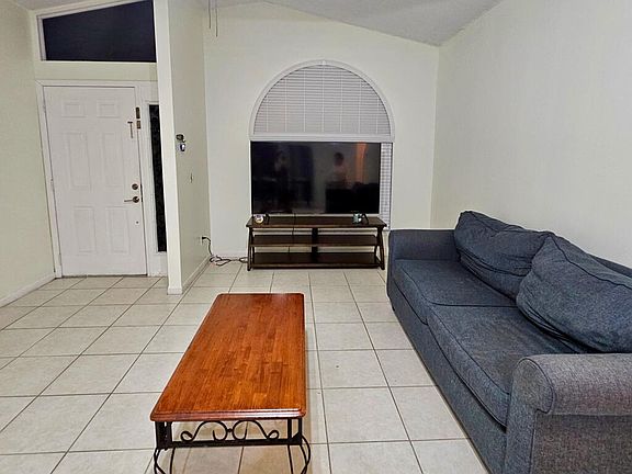 2nd image of 2261 SW Mount Vernon Street