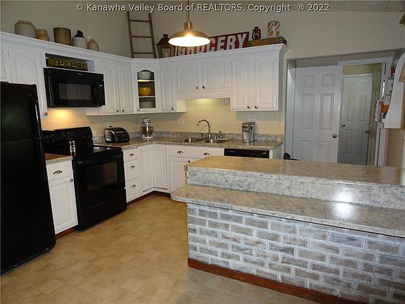 4th image of 141 Bethesda Dr