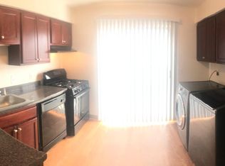 107 Lawrence St #C, Middletown, RI 02842