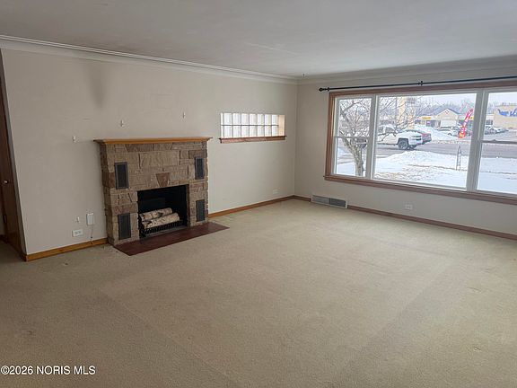 2nd image of 1867 E 2nd St