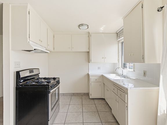 5th image of 3757 Glendon Ave APT D