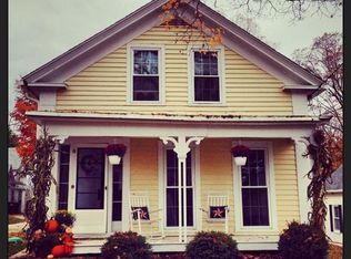 147 Center Rd, Dudley, MA 01571