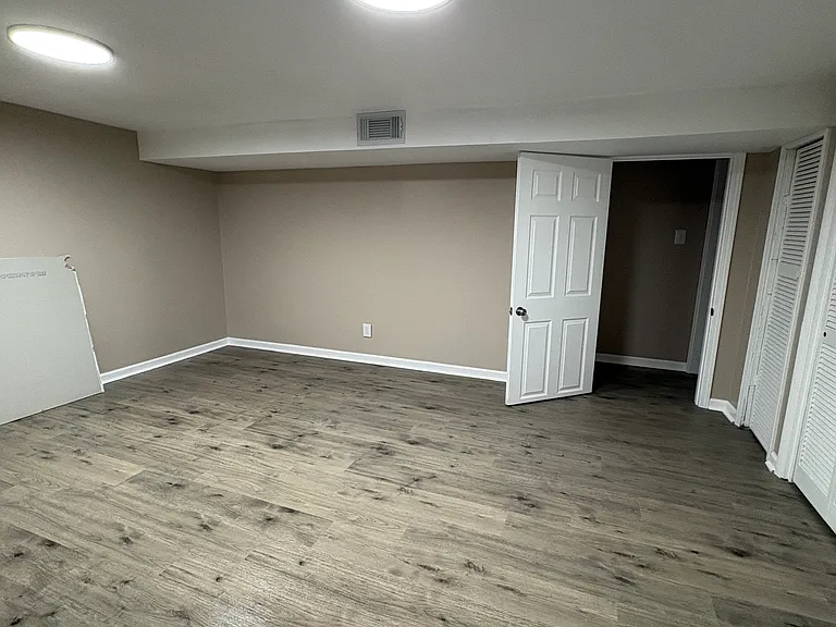 203 Parkwood Dr — Photo 17